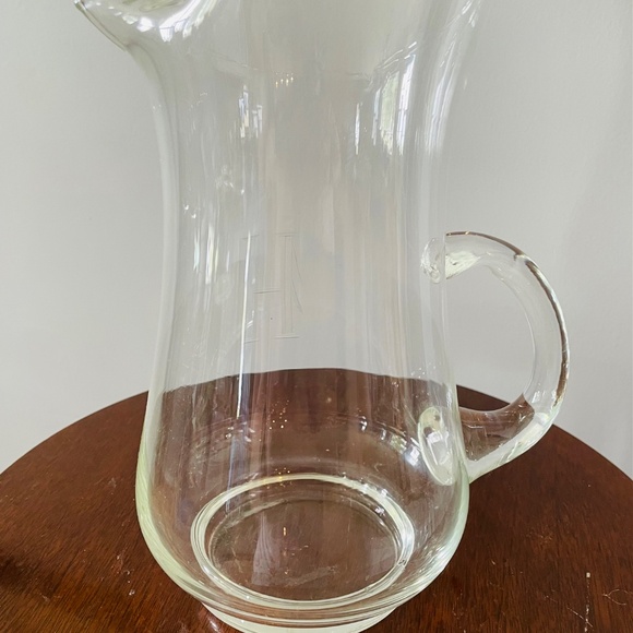 Vintage Clear glass pitcher with an etched “H” Monogram, Vintage Glass Pitcher - Picture 5 of 7